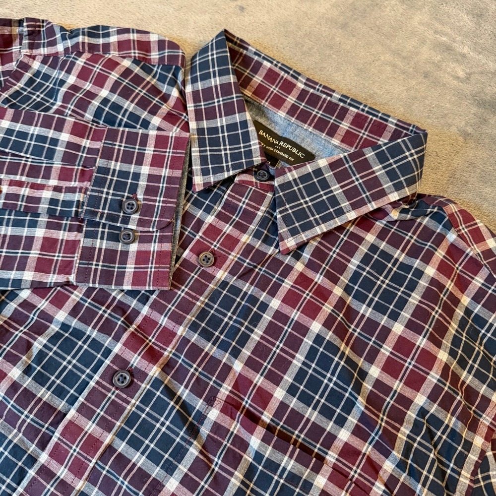 Banana Republic Soft Wash Standard Fit Plaid Shirt Mens XL Burgundy Navy Blue